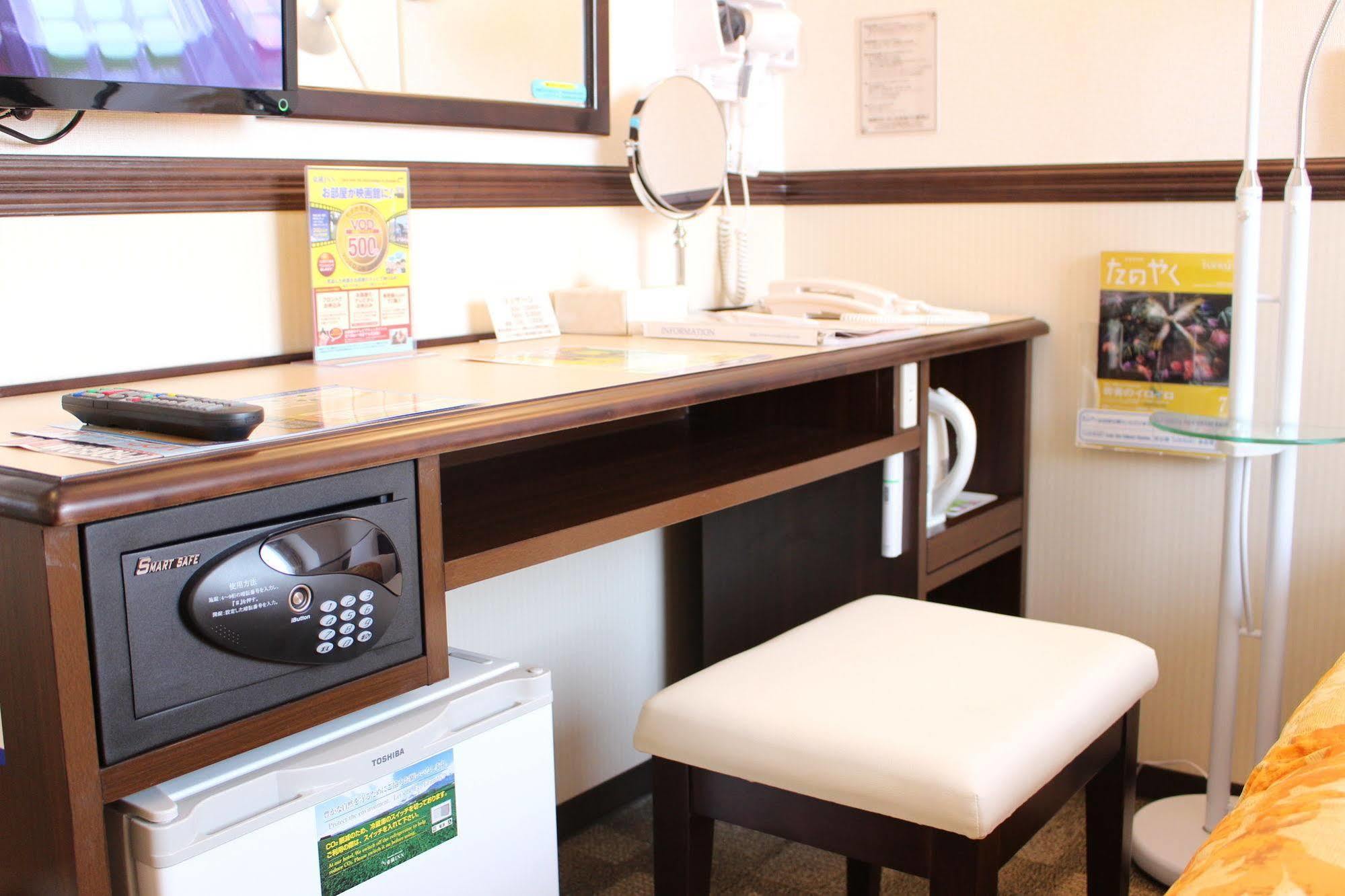 Toyoko Inn Kofu-Eki Minami-Guchi No.1 Ngoại thất bức ảnh
