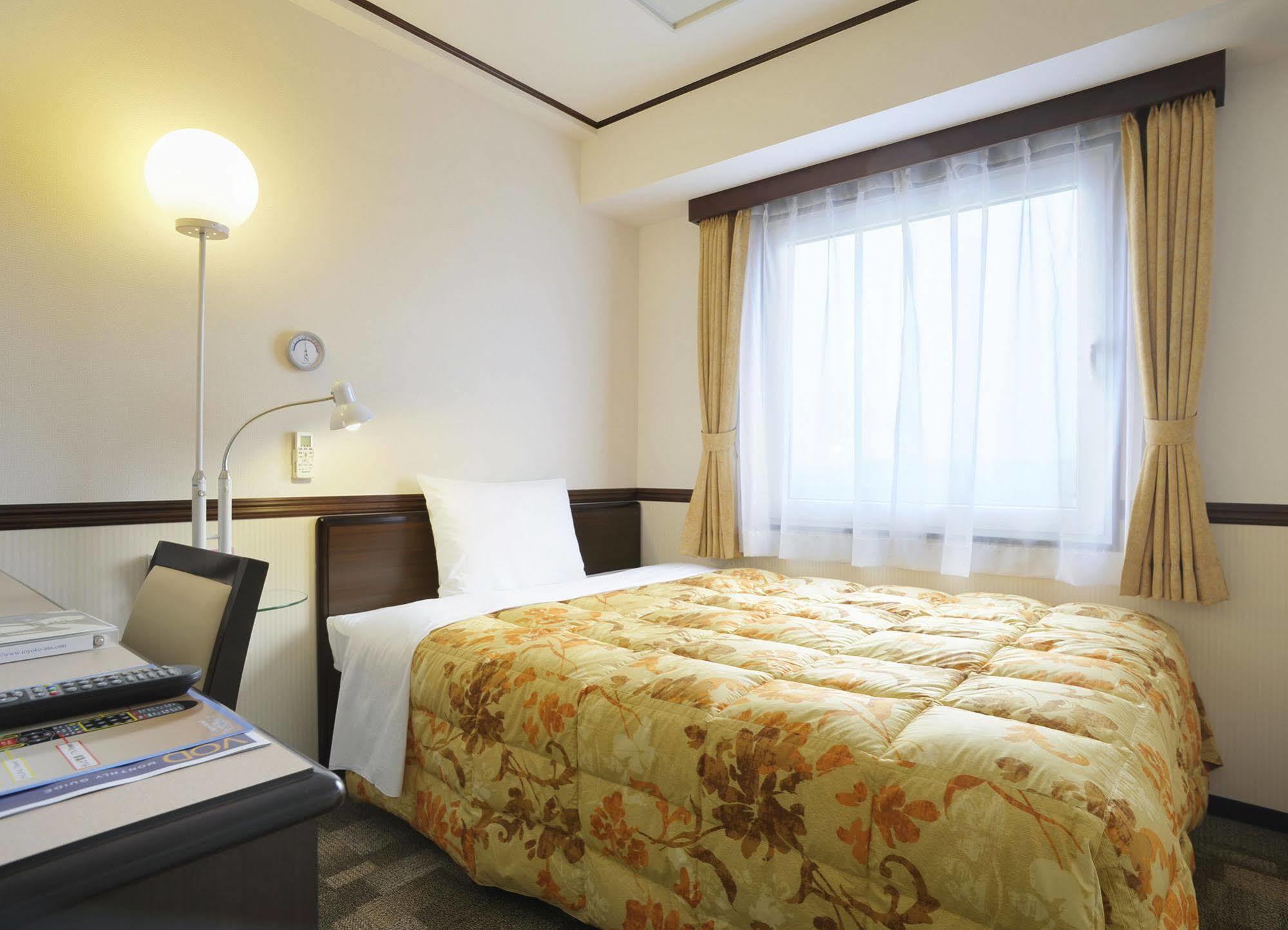 Toyoko Inn Kofu-Eki Minami-Guchi No.1 Ngoại thất bức ảnh