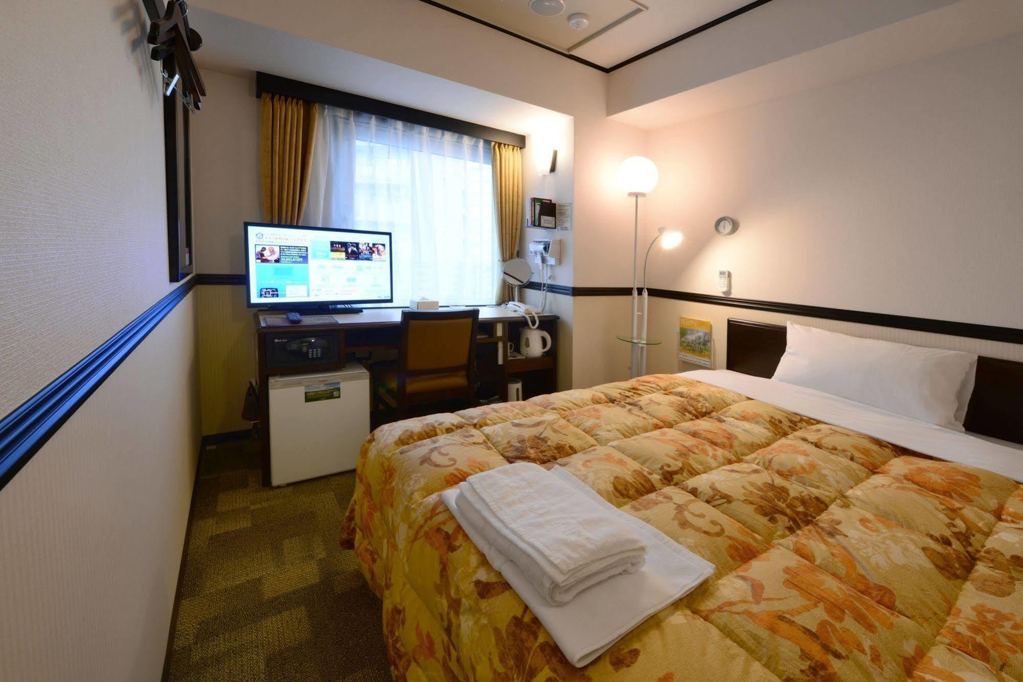 Toyoko Inn Kofu-Eki Minami-Guchi No.1 Ngoại thất bức ảnh
